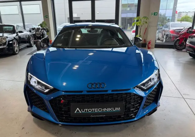 AUDI R8 Coupé V10 RWD