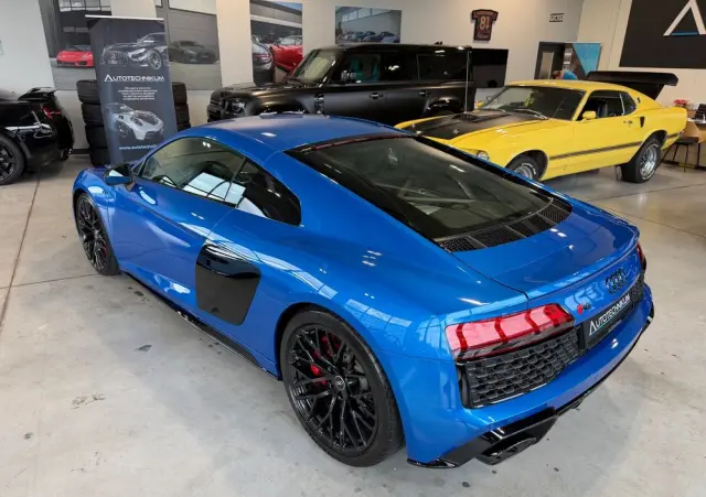 AUDI R8 Coupé V10 RWD