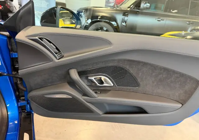 AUDI R8 Coupé V10 RWD