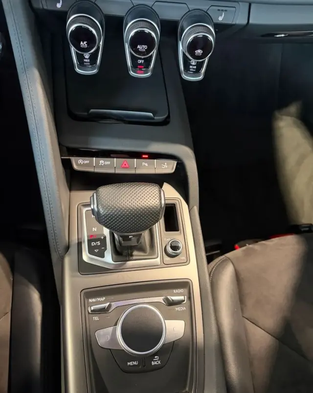 AUDI R8 Coupé V10 RWD