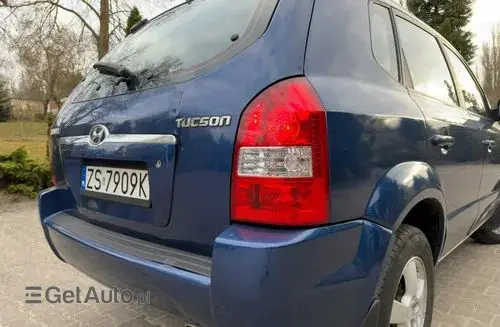 HYUNDAI Tucson 