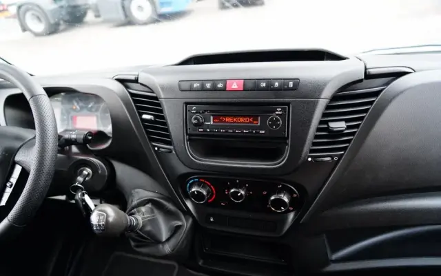 IVECO DAILY 35-140 / WYWROTKA / BRYGADOWKA - 6 MIEJSC  / BLIŹNIAK / MANUAL / 