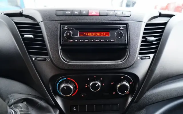 IVECO DAILY 35-140 / WYWROTKA / BRYGADOWKA - 6 MIEJSC  / BLIŹNIAK / MANUAL / 