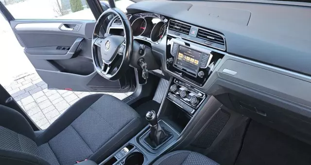 VOLKSWAGEN Touran 1.6 TDI SCR (BlueMotion Technology) Comfortline