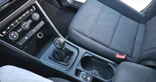 VOLKSWAGEN Touran 1.6 TDI SCR (BlueMotion Technology) Comfortline