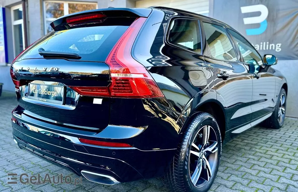 VOLVO XC 60 T6 AWD Plug-In Hybrid R-Design