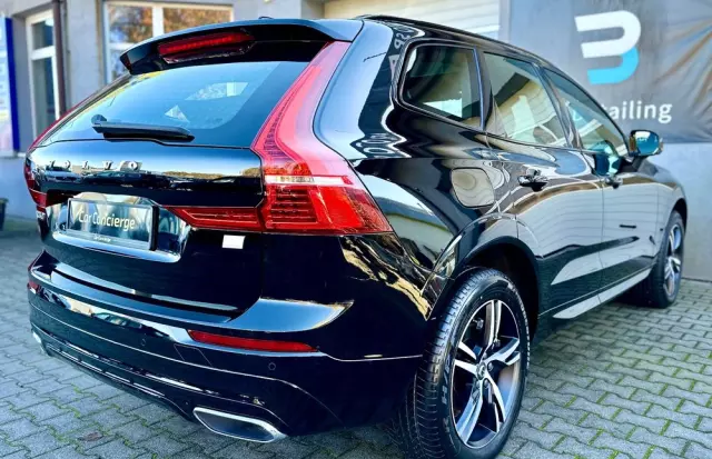VOLVO XC 60 T6 AWD Plug-In Hybrid R-Design