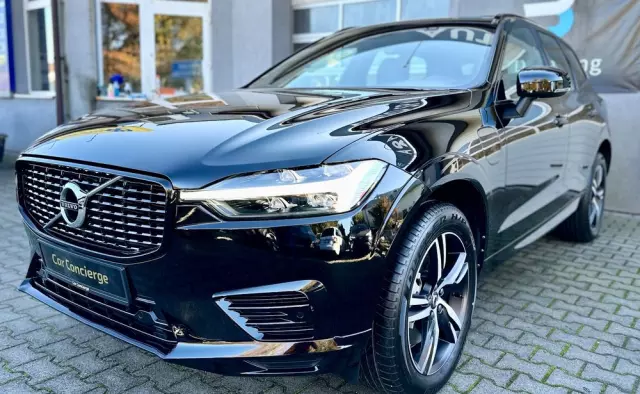 VOLVO XC 60 T6 AWD Plug-In Hybrid R-Design