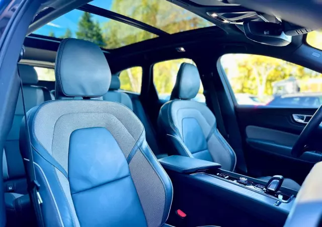 VOLVO XC 60 T6 AWD Plug-In Hybrid R-Design