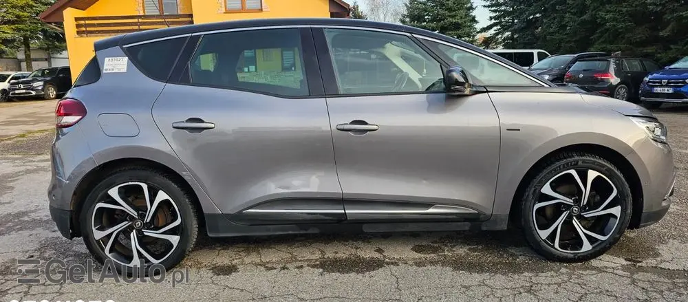 RENAULT Scenic BLUE dCi 120 BOSE EDITION