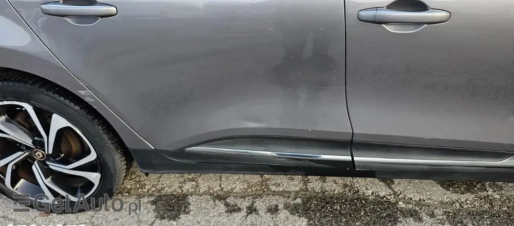 RENAULT Scenic BLUE dCi 120 BOSE EDITION