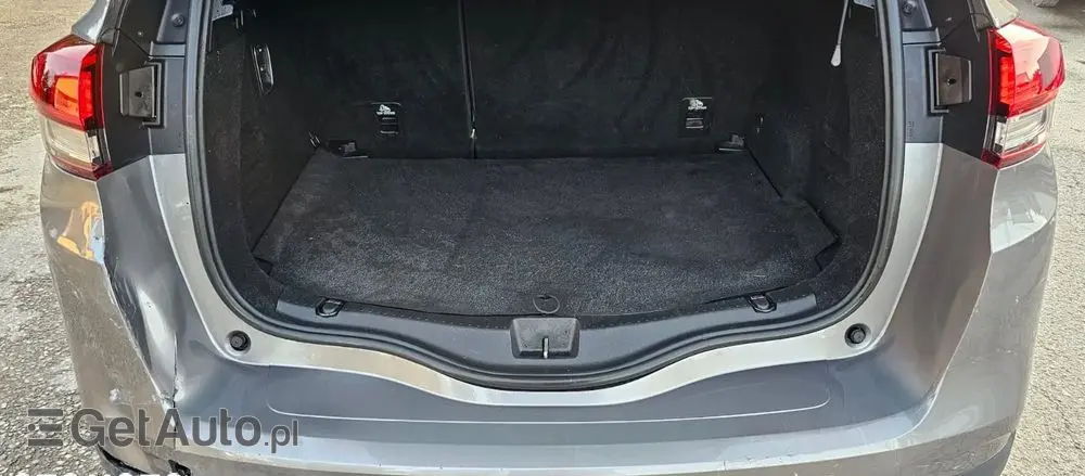 RENAULT Scenic BLUE dCi 120 BOSE EDITION