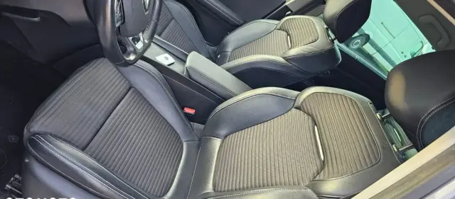 RENAULT Scenic BLUE dCi 120 BOSE EDITION