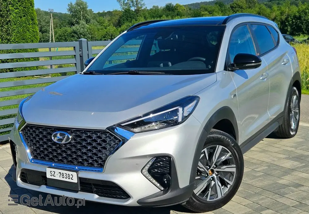 HYUNDAI Tucson 