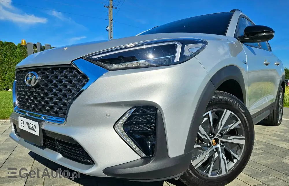 HYUNDAI Tucson 