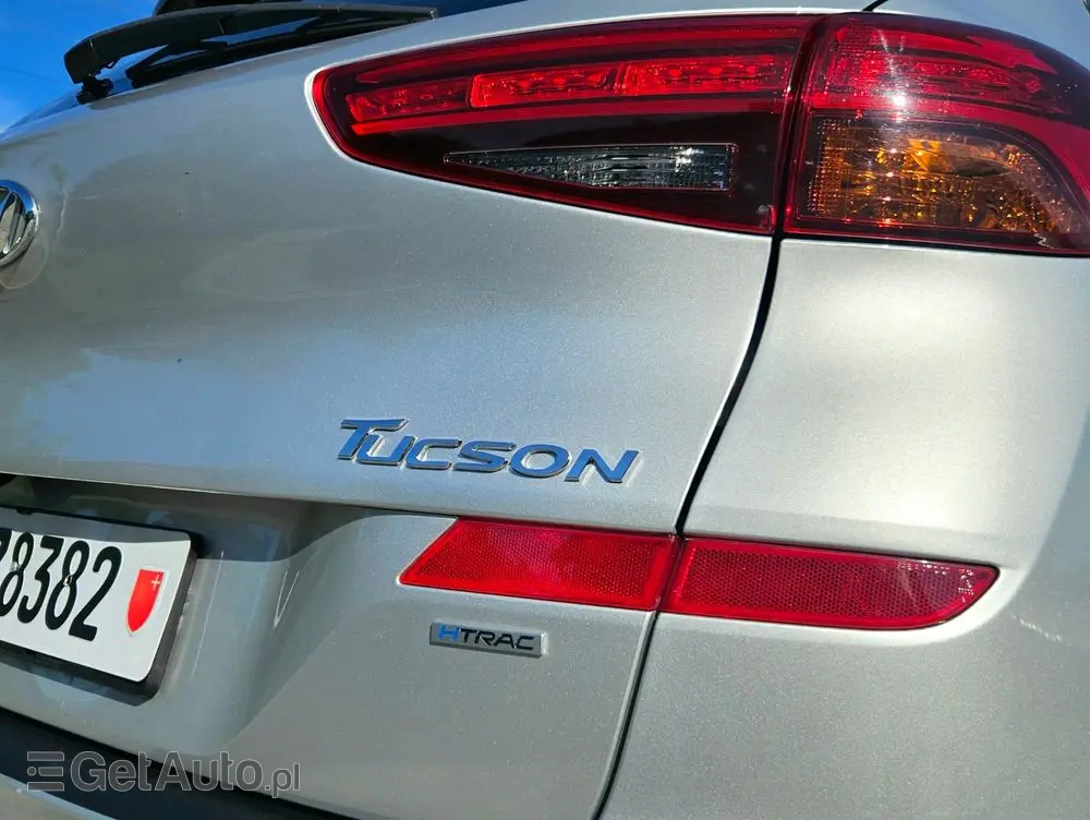 HYUNDAI Tucson 