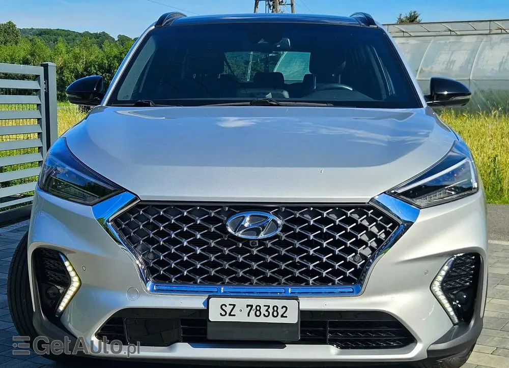 HYUNDAI Tucson 