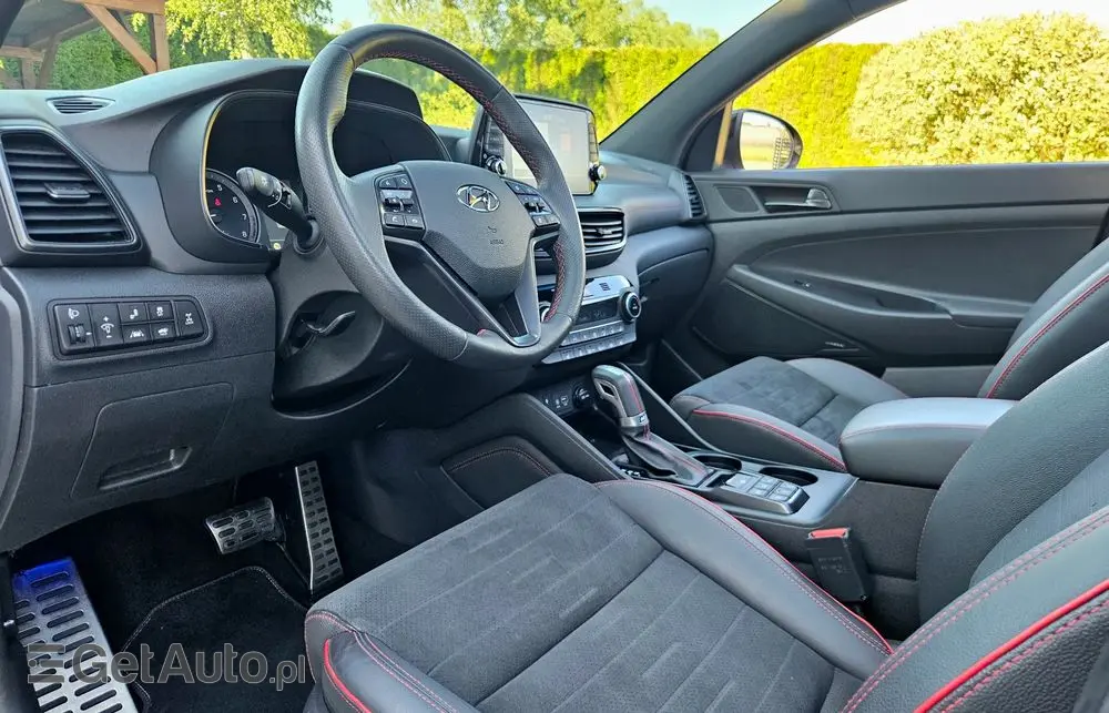 HYUNDAI Tucson 