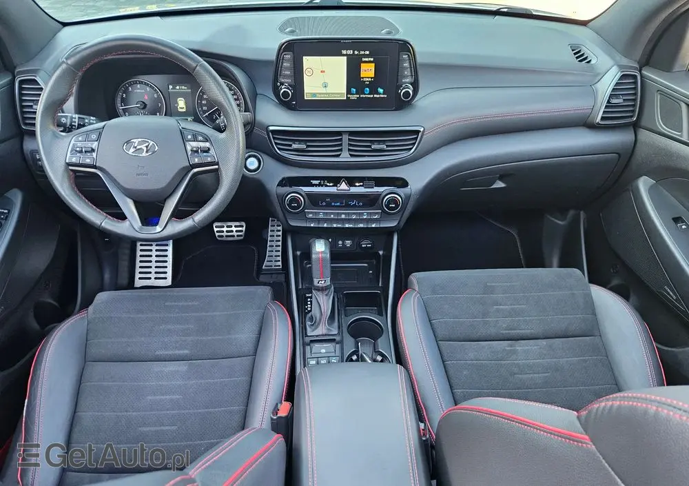 HYUNDAI Tucson 