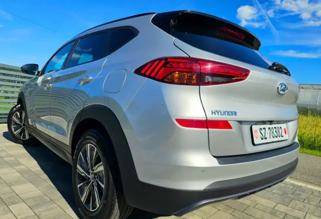 HYUNDAI Tucson 