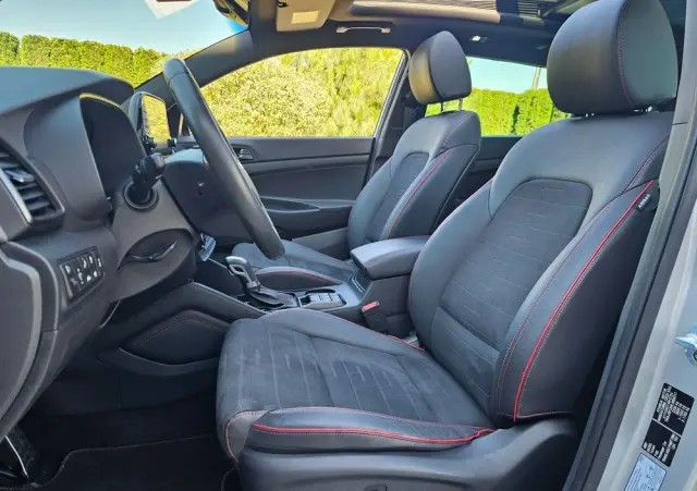 HYUNDAI Tucson 