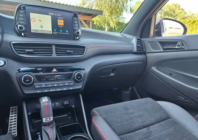 HYUNDAI Tucson 