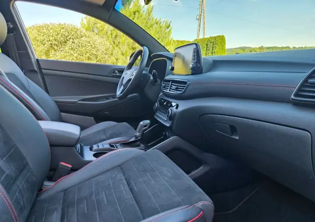 HYUNDAI Tucson 