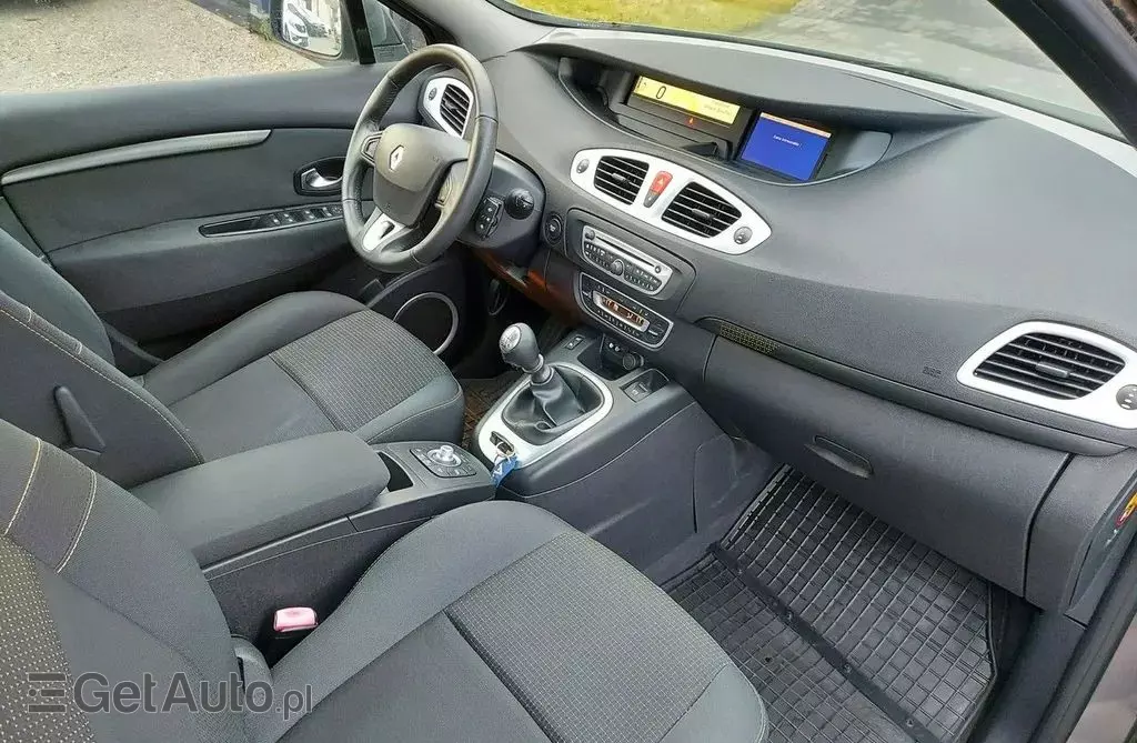 RENAULT Scenic 