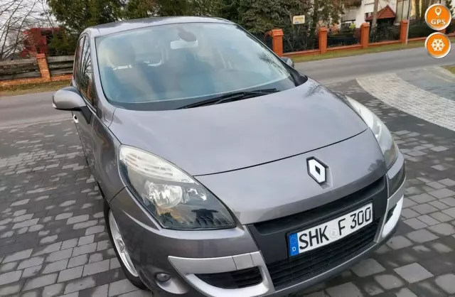RENAULT Scenic 