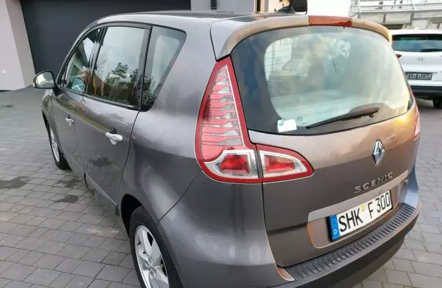 RENAULT Scenic 