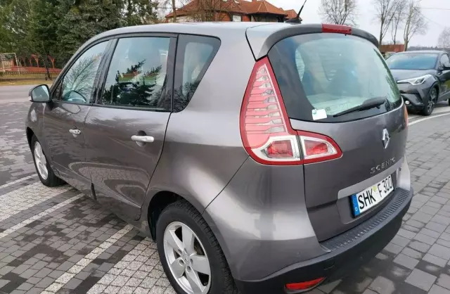 RENAULT Scenic 