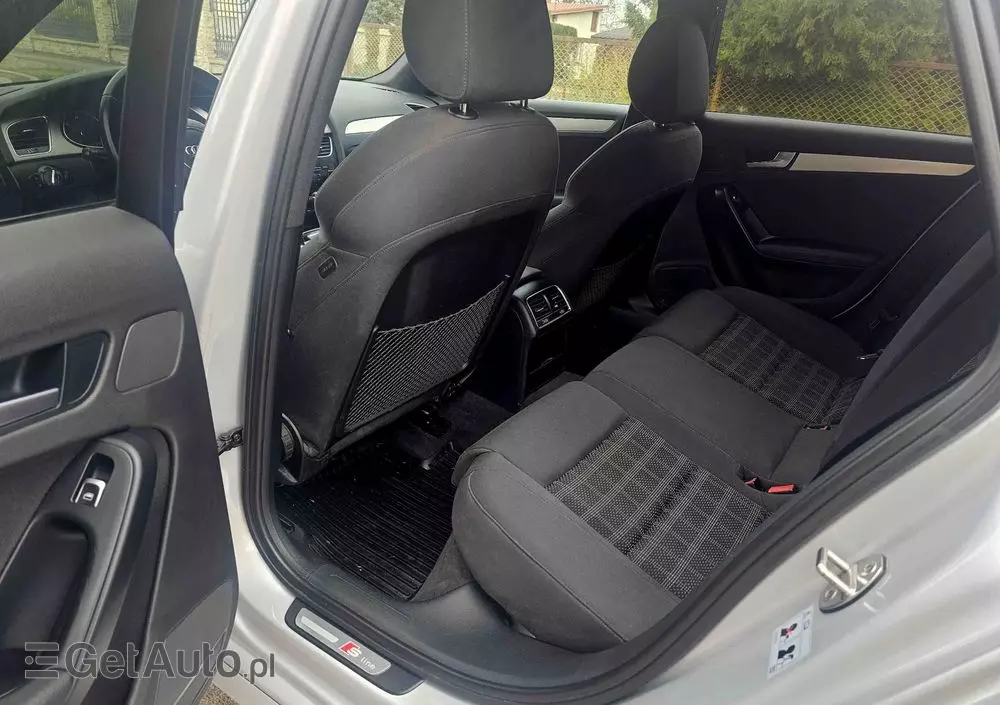 AUDI A4 Avant 2.0 TDI DPF quattro S tronic S line Sportpaket
