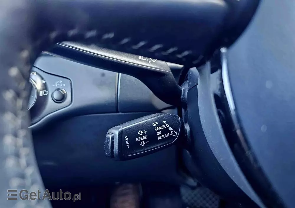 AUDI A4 Avant 2.0 TDI DPF quattro S tronic S line Sportpaket