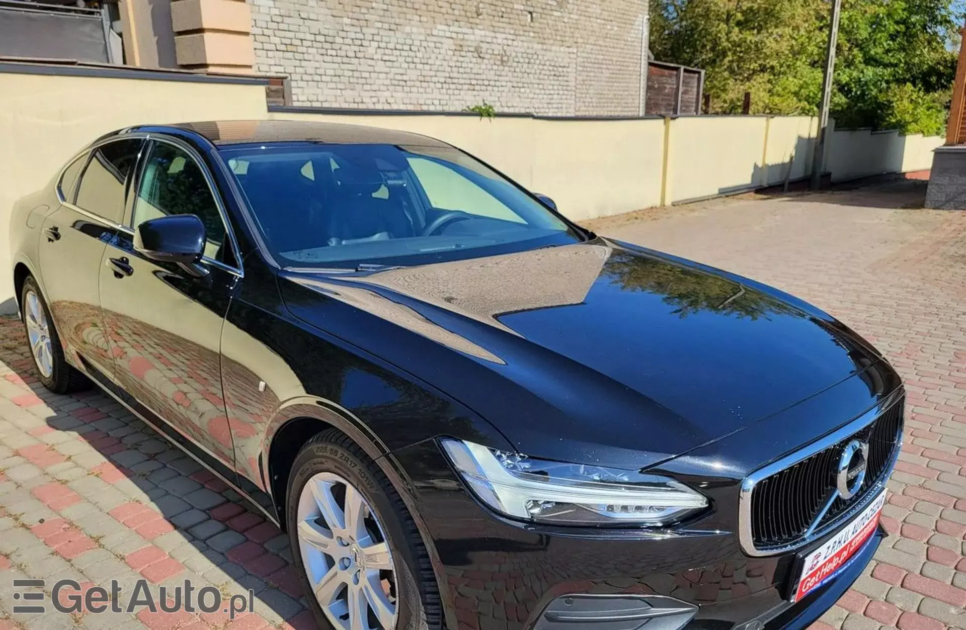 VOLVO S90 