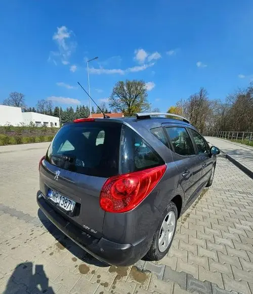 PEUGEOT 207 
