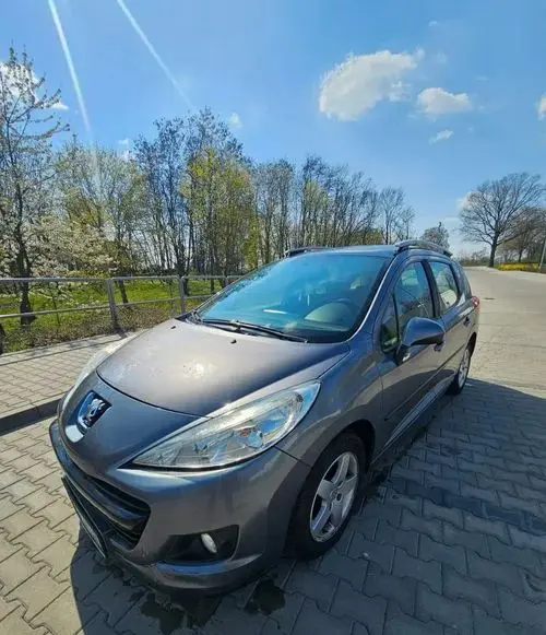 PEUGEOT 207 
