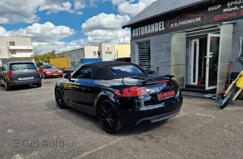 AUDI TT 