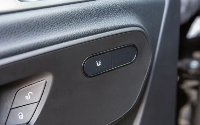 MERCEDES-BENZ Sprinter TOURER osobowy 9-miejsc 