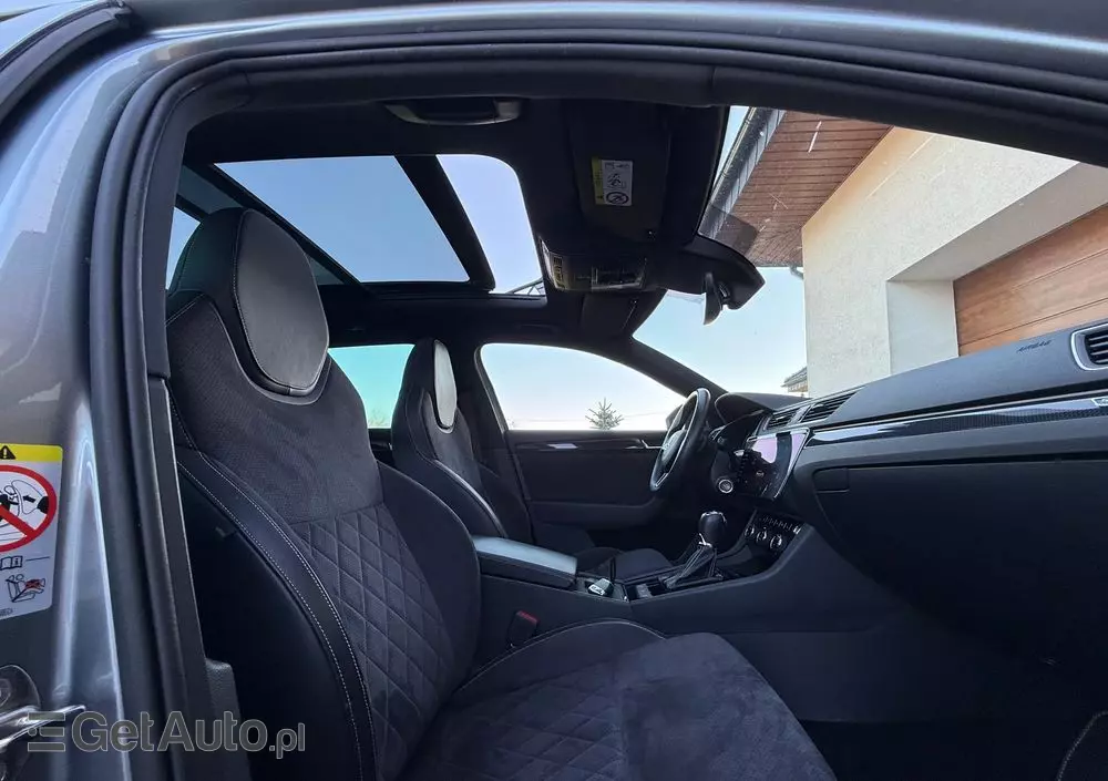 SKODA Superb Combi 2.0 TDI DSG Sportline