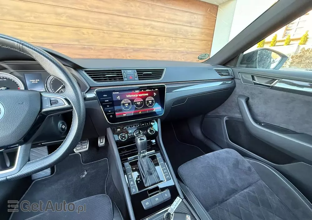 SKODA Superb Combi 2.0 TDI DSG Sportline