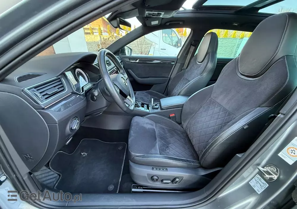 SKODA Superb Combi 2.0 TDI DSG Sportline