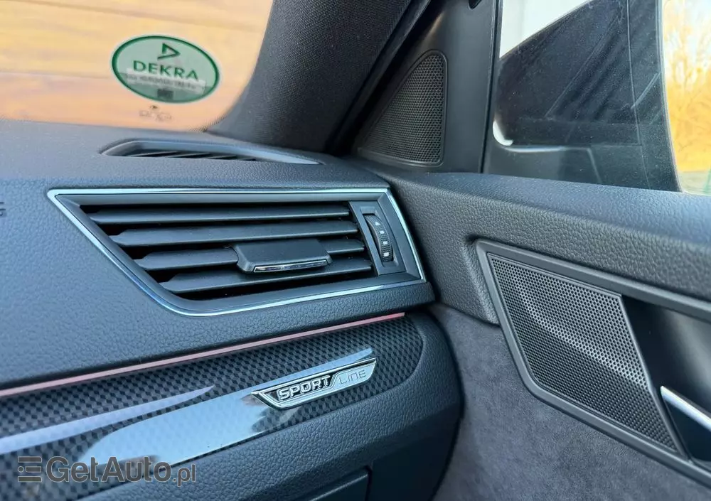 SKODA Superb Combi 2.0 TDI DSG Sportline