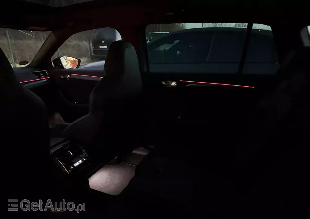 SKODA Superb Combi 2.0 TDI DSG Sportline