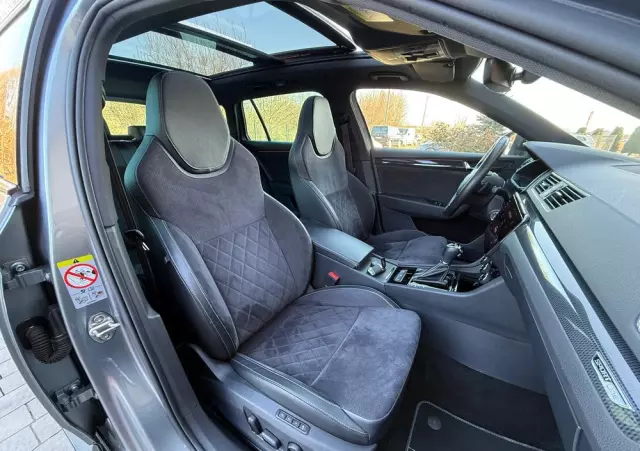 SKODA Superb Combi 2.0 TDI DSG Sportline