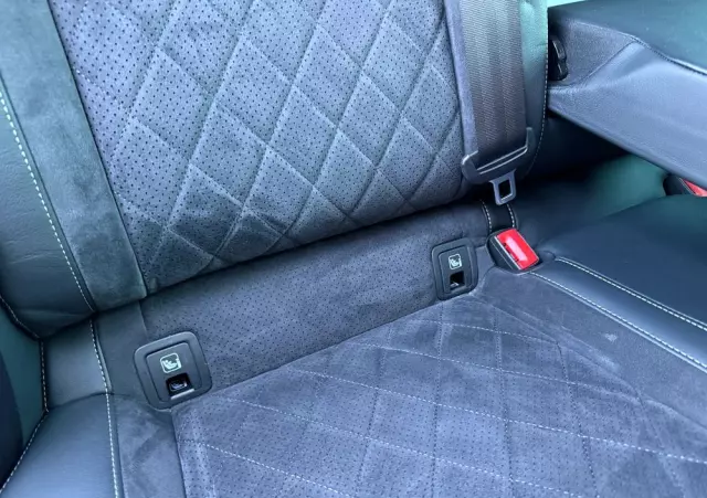 SKODA Superb Combi 2.0 TDI DSG Sportline