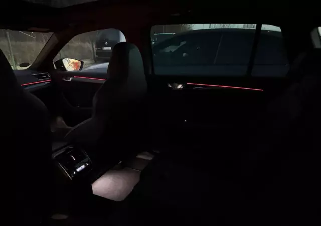 SKODA Superb Combi 2.0 TDI DSG Sportline