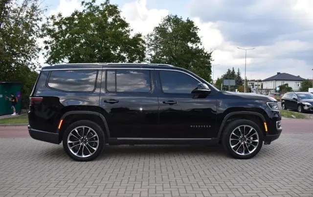 JEEP Wagoneer 