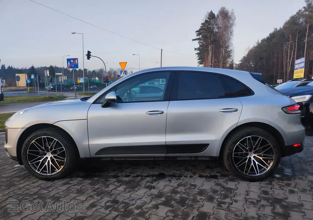 PORSCHE Macan T PDK