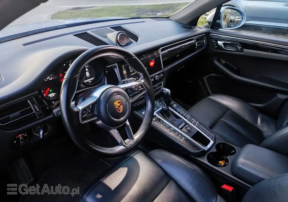 PORSCHE Macan T PDK