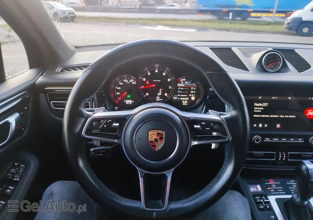 PORSCHE Macan T PDK